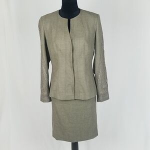Elie Tahari 8 wool skirt suit embroidered sleeve